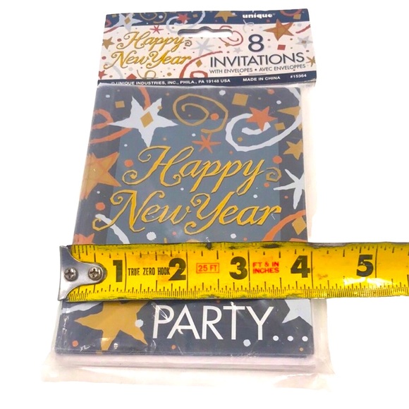 8 Happy New Year’s Party Invitations With Envelopes - Picture 3 of 4